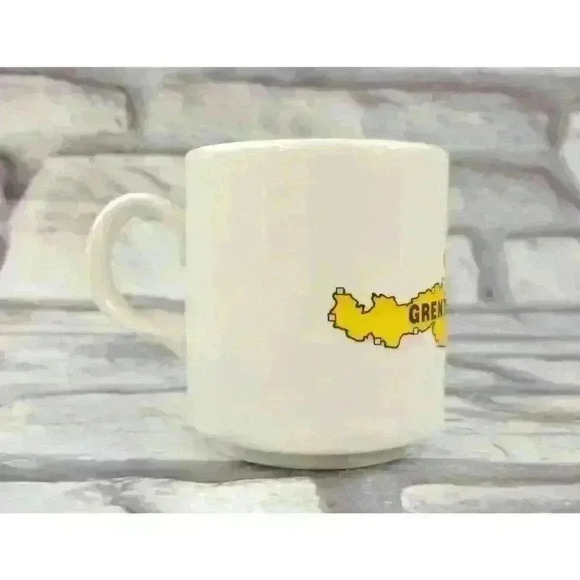OAMTC Austrian Car Club Grenzstationen Vienna Austria Map Coffee Mug / Tea Cup - Picture 3 of 6